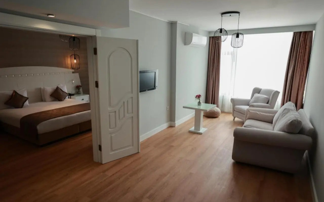 Nova Plaza Orion Hotel