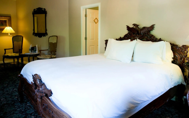 The Sanford House Inn & Spa