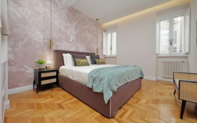 YCH-Luxury home near Piazza Venezia
