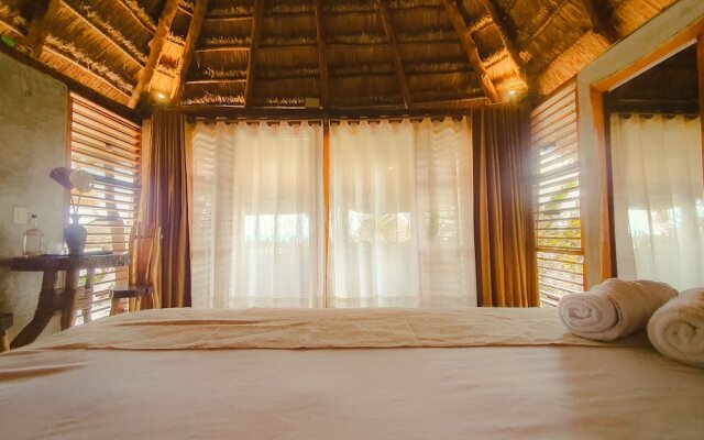 Cabañas Playa Condesa Tulum