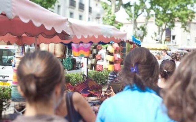 Port Rive Gauche Le Salon