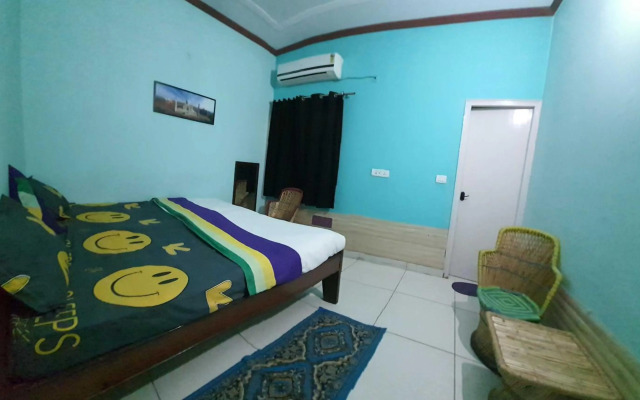 OYO 70129 Love India Hotel