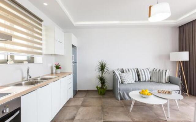 Thea Apartments By Skinos