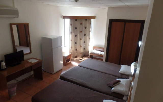 Metropole Hotel
