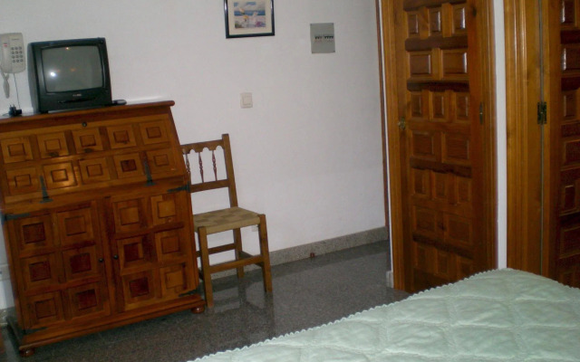 Hotel Puerta Romeros