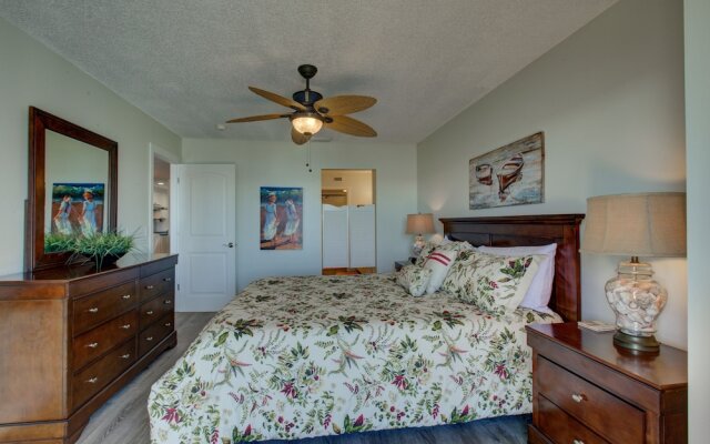 Beach Palms 5B by Anna Maria