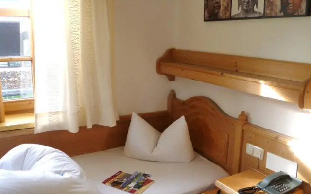 Hotel Gutshof zum Schluxen