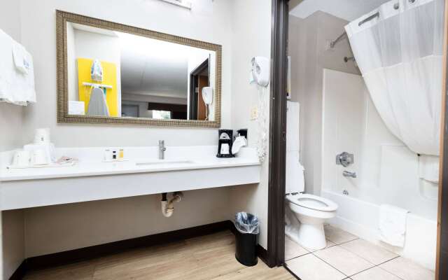 Days Inn by Wyndham Dayton Huber Heights Northeast