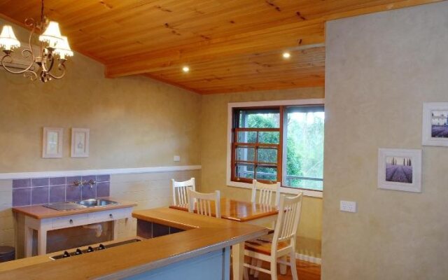 Barrington Hideaway- River Cottages