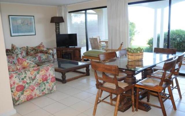 Puerto Velero Morales