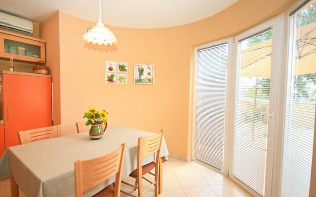 Nadica Lovorka 2 Baska Island Krk