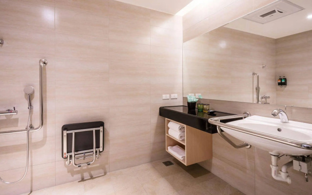 Liyaou Hotel