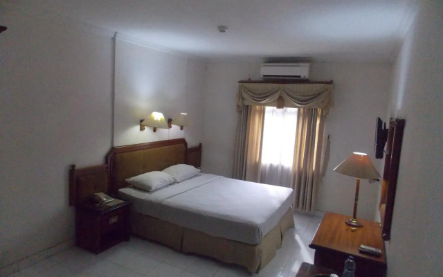 Puri Jaya Hotel