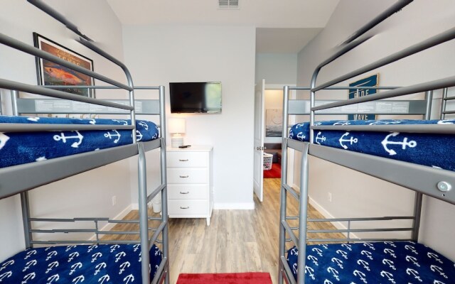 Beachside Getaway - 3 Br Condo