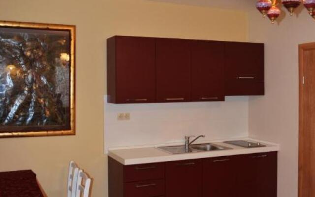 Tragurium & Salona Apartments