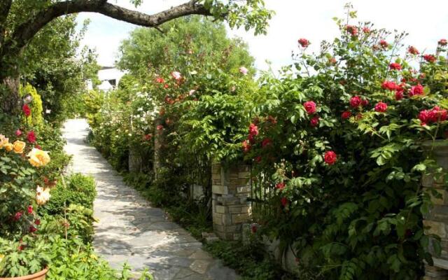Guesthouse Triantafyllies