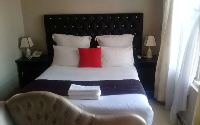 Kakwele Lodge & Tours
