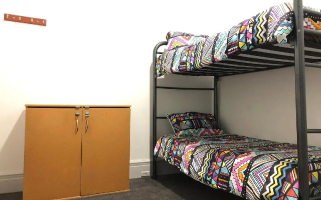 Britannia on William - Hostel