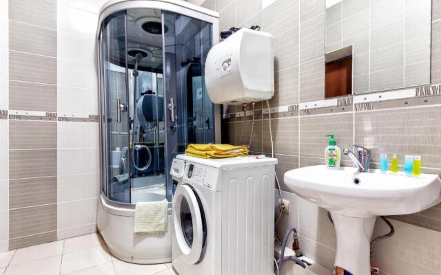 423 Apartamenty v tsentre Otlichno podhodjat dlja komandirovannyh i turistov