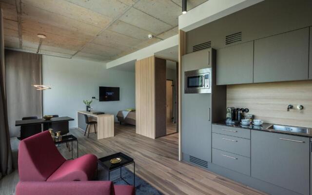 Golden Ball, Exclusive Serviced Apartments Munich