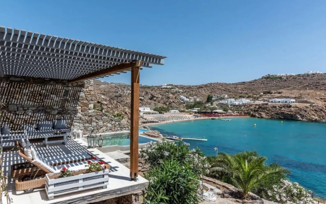 Etesians Suites & Villas