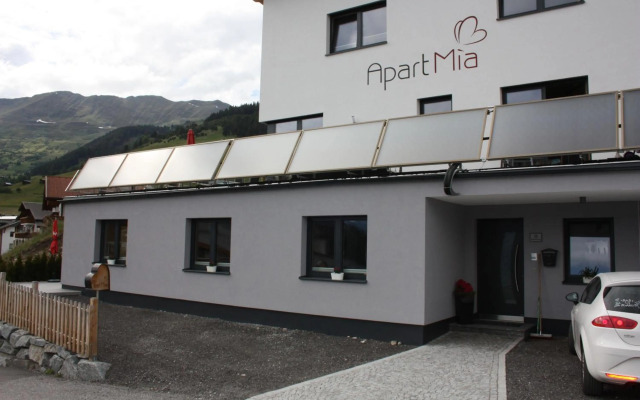 Apart Mia