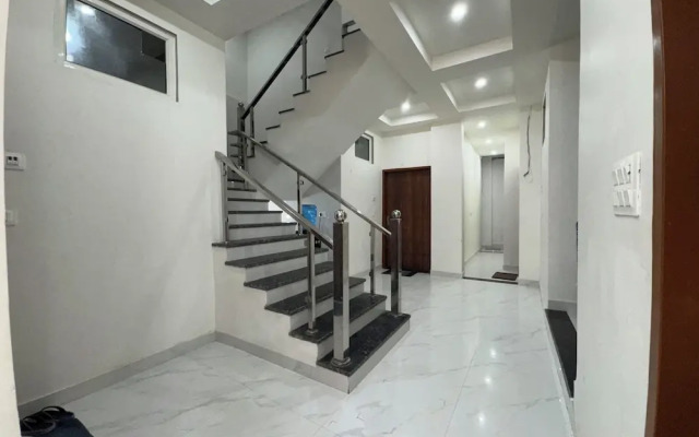 Shree Hanumat Kripa Dham