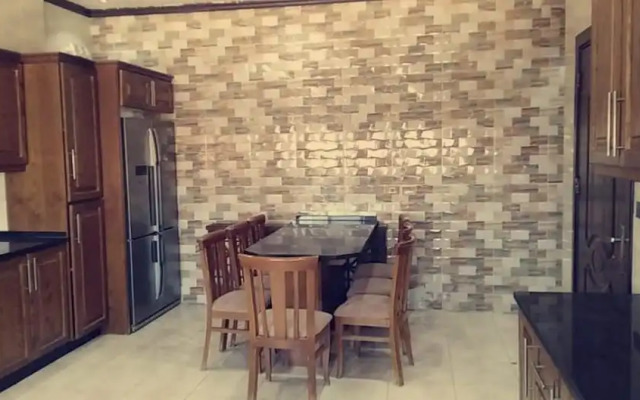 Petra Villa