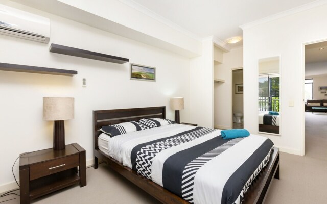 Executive Spacious Inner City Apartment