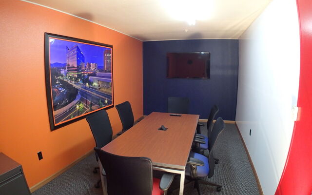 Candlewood Suites Boise - Towne Square by IHG