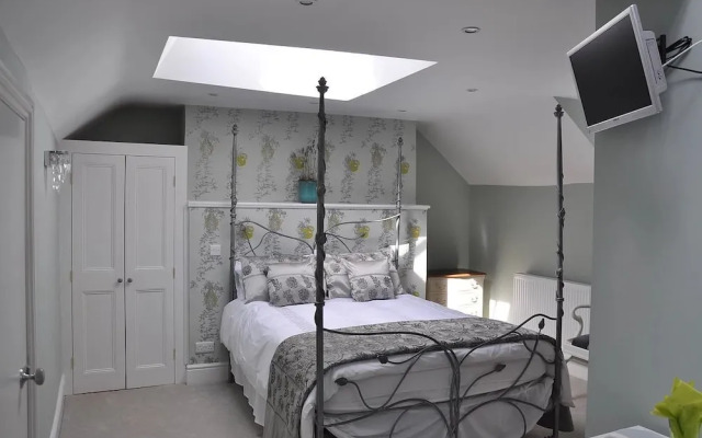 Bove Town House