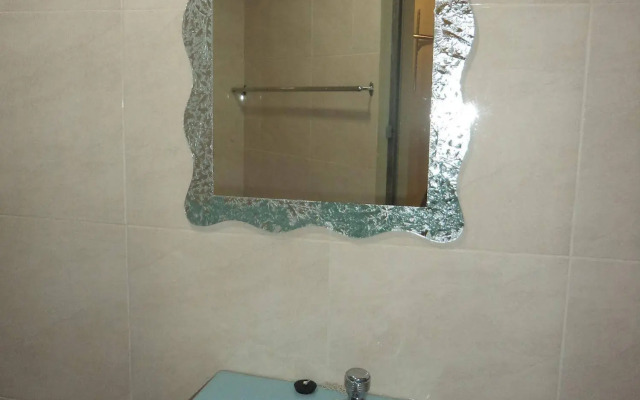 OYO 424 KK Inn Hotel