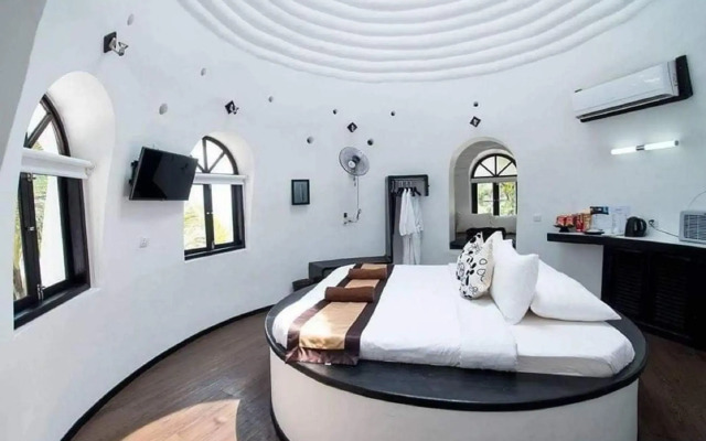 Moonlight Resort