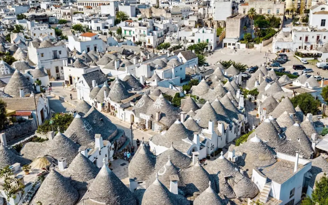 -trulli In The Contrada-