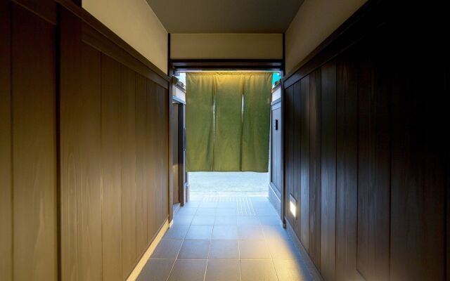 Le Studio Gojo Takakura