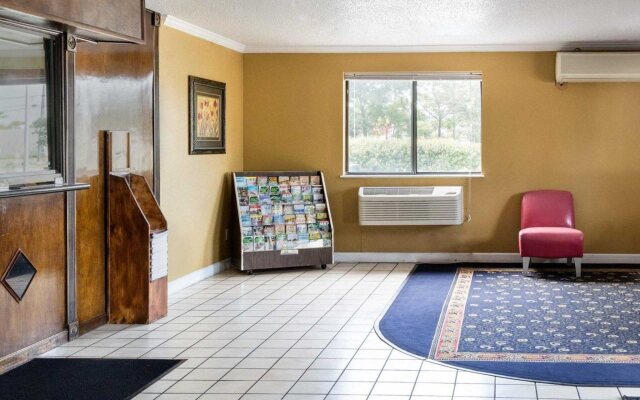 SureStay Hotel by Best Western Norfolk Little Creek