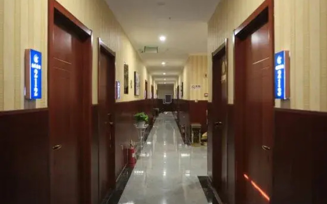 Yigang Business Hotel