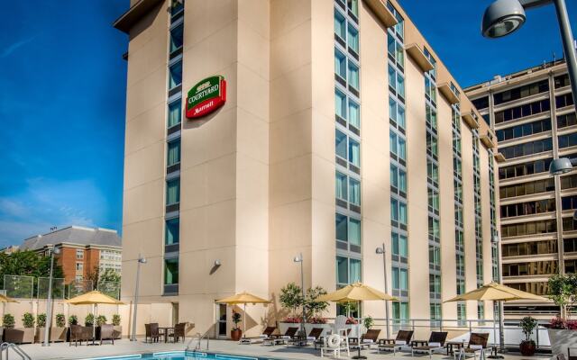 Courtyard by Marriott Bethesda/Chevy Chase