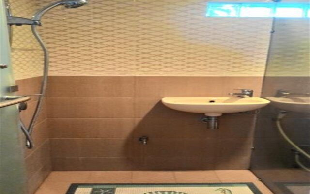Kadek Nadhi Guest House