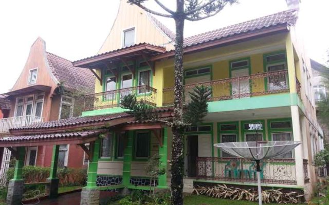 Zevannya Villa Netherlands Kota Bunga