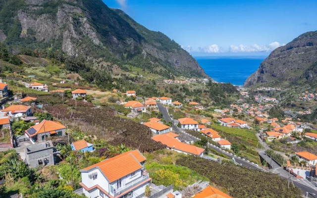 Landure Baixo by Madeira Sun Travel