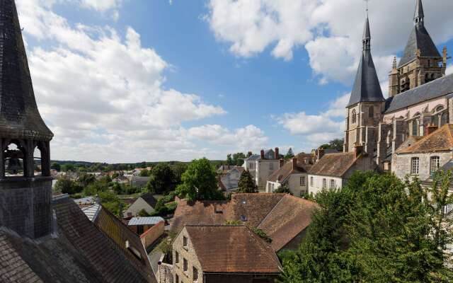 Best Western Blanche De Castille Dourdan