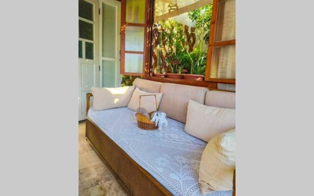 Sea View Roof Garden Apartment