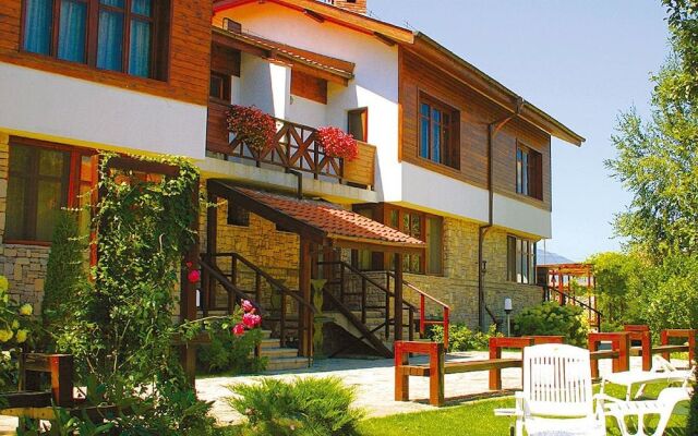 Glazne Hotel