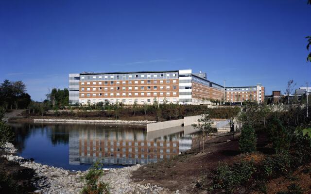 Residence & Conference Centre - Oshawa