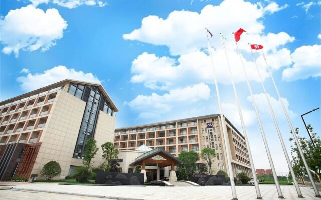 Tianmu Lake Grand Metropark Hot Spring Hotel - Liyang