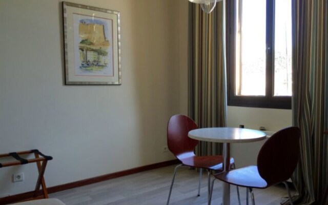 Le Centre Nautique Suites