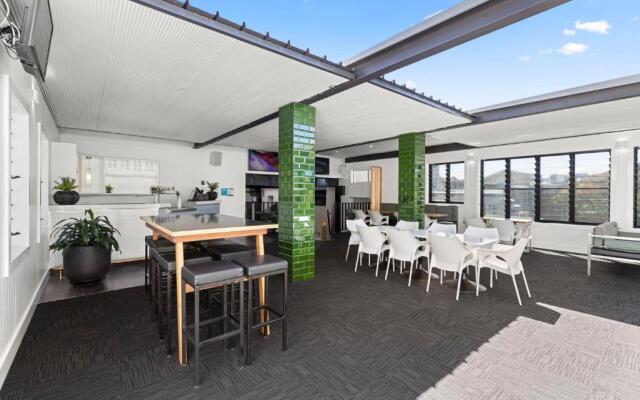 Pier Hotel Coffs Harbour