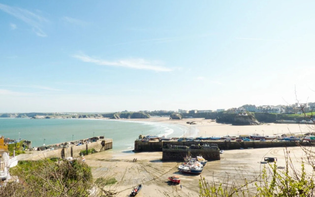 Fistral Outlook