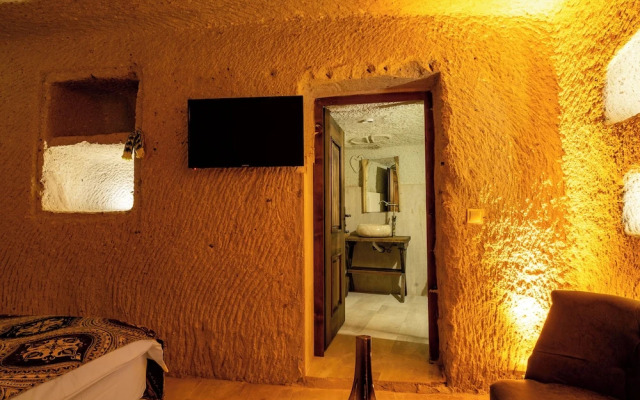 Cappadocia Snora Cave